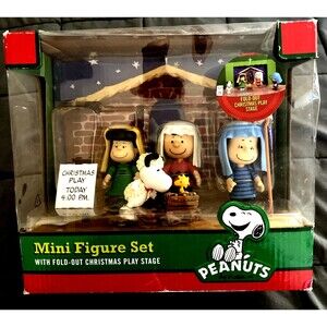 Peanuts 9 piece Mini Figure Set Nativity CHRISTMAS PLAY with Fold Out Stage 2013